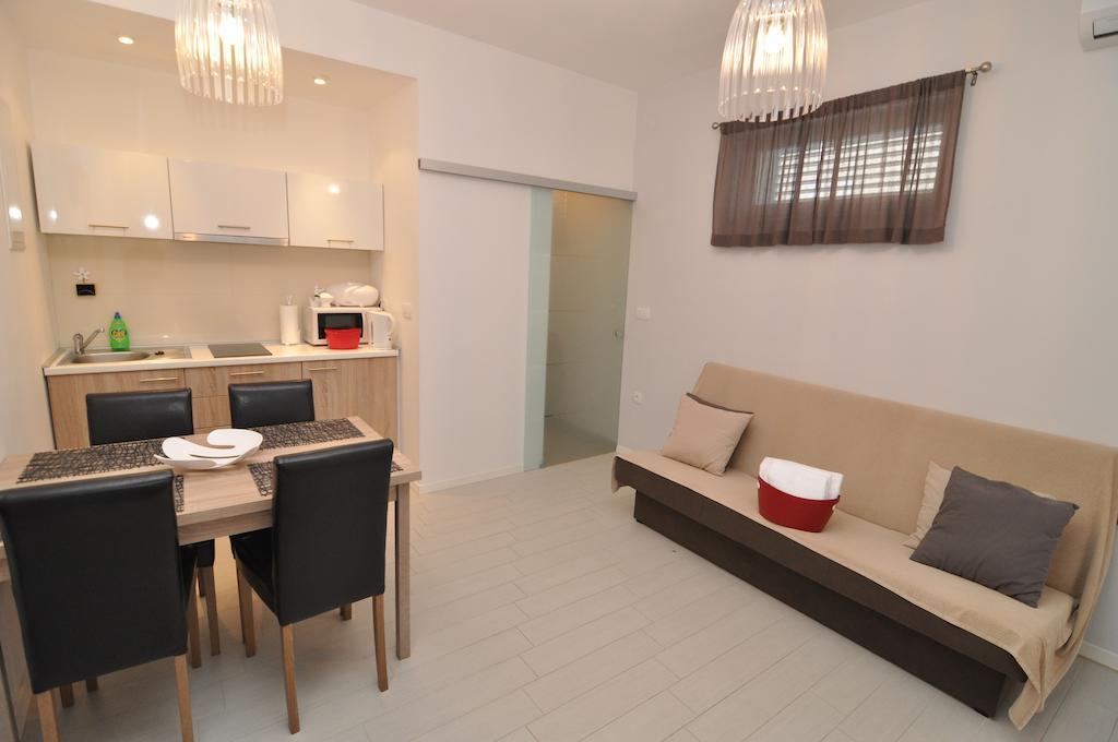 Zadar Street Apartments And Room Exterior photo